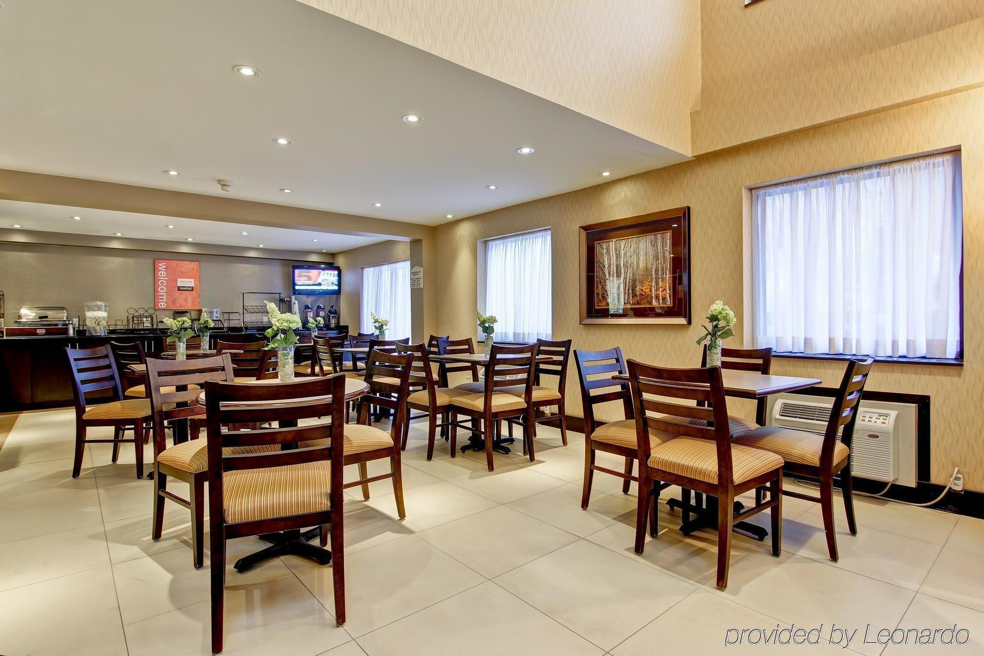 Comfort Inn East Scarborough Торонто Екстериор снимка