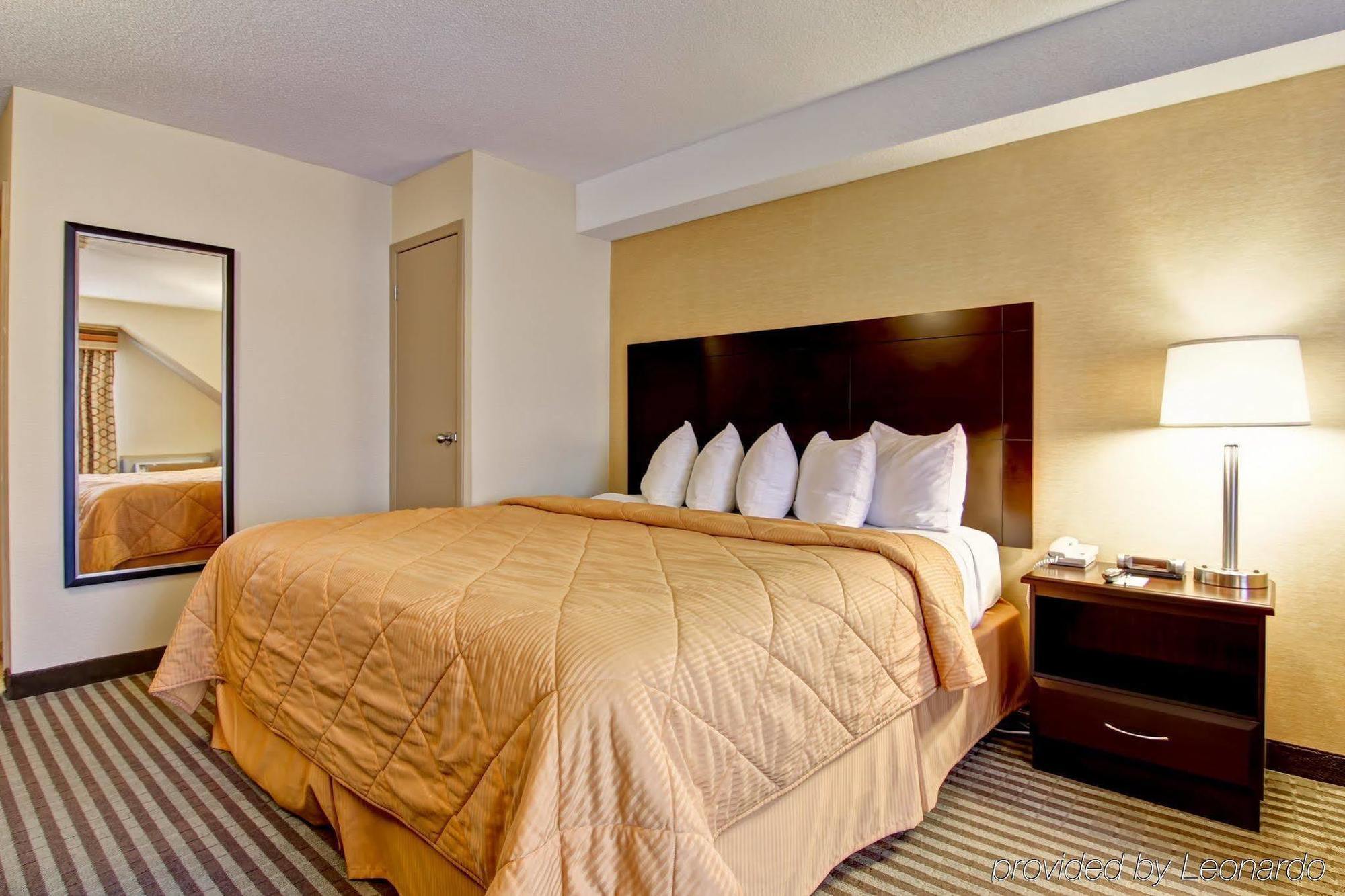 Comfort Inn East Scarborough Торонто Екстериор снимка